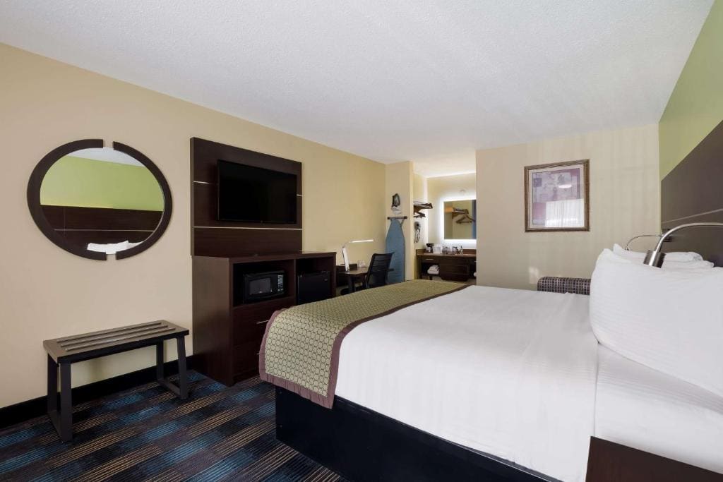 King Room - Non-Smoking room - Image 1