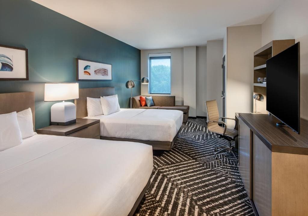 Queen Room with Two Queen Beds room - Image 1