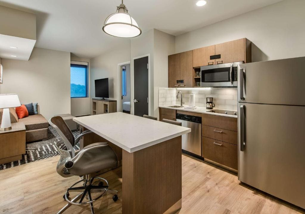 One-Bedroom King Suite with Sofa Bed and Kitchen room - Image 1