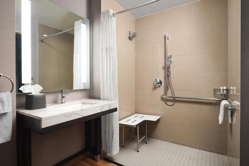 Accessible Den Guestroom/Roll-In Shower | King Bed room - Image 2
