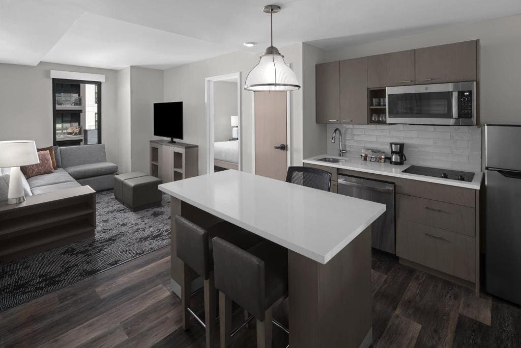 One-Bedroom King Suite with Sofa Bed and Kitchen room - Image 2