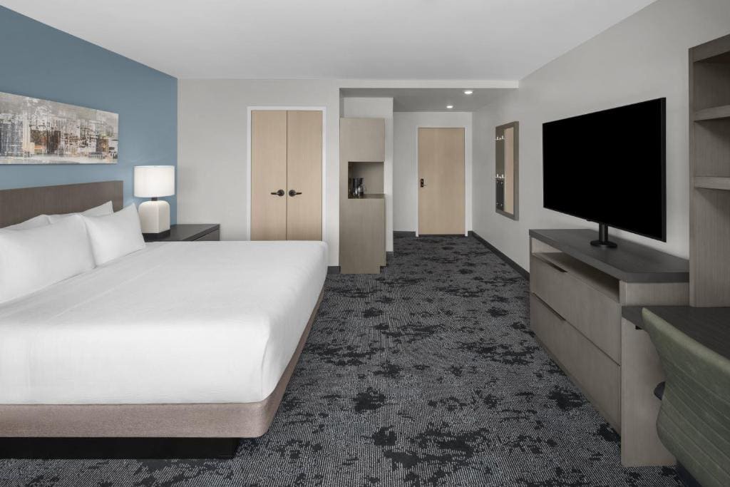 Den King Room with City View room - Image 3