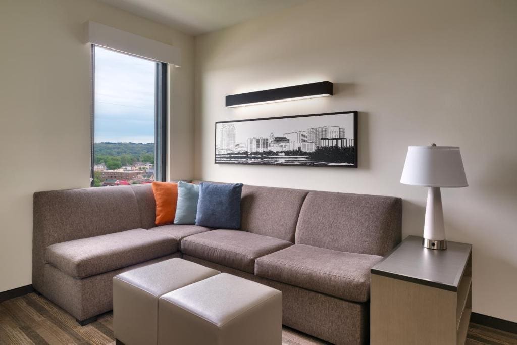Studio Suite with Two Queen Beds and Kitchen - Disability Access room - Image 3