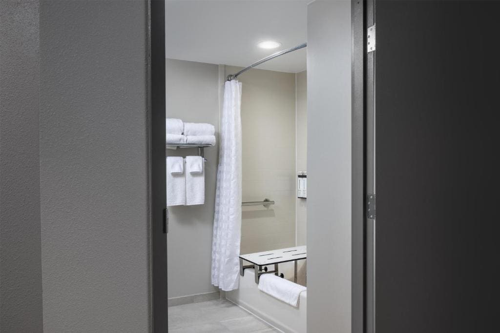 Double Room with Two Double Beds and Sofa Bed - Mobility Accessible room - Image 2