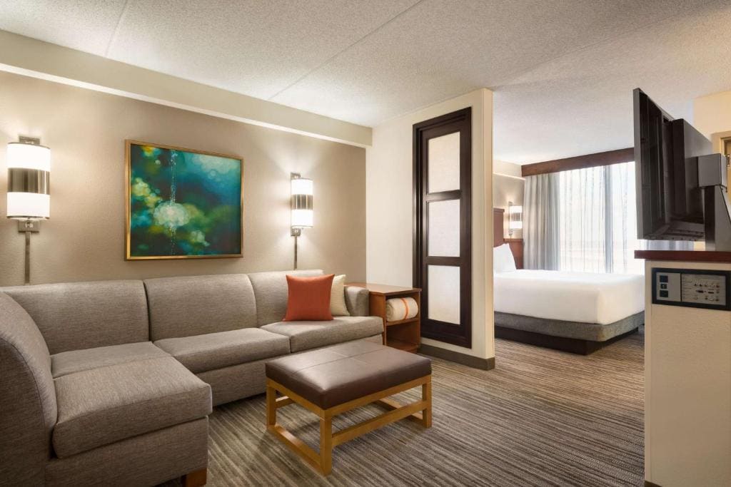 King Room with Sofa Bed room - Image 2