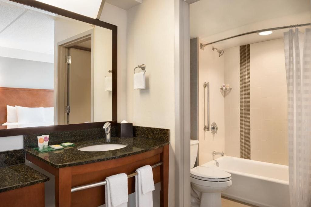 Double Room with Two Double Beds and Sofa Bed room - Image 3