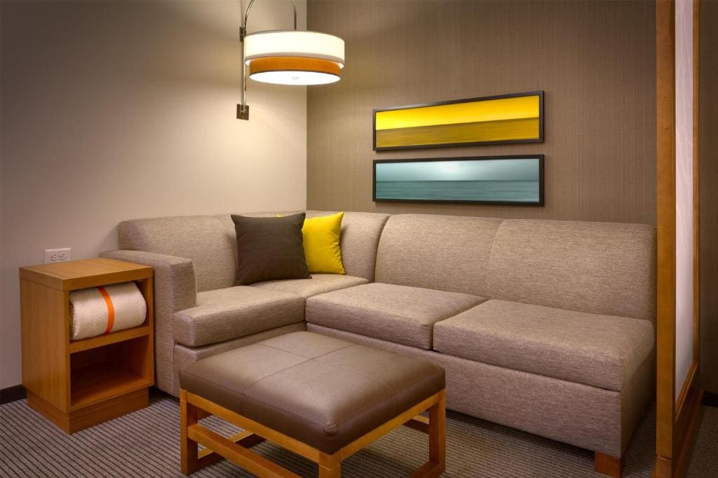 King Room with Sofa Bed - Center Building room - Image 3