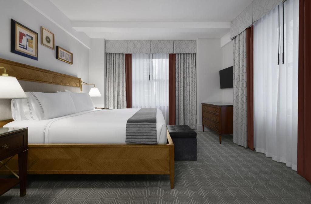 Premium Suite room - Image 1