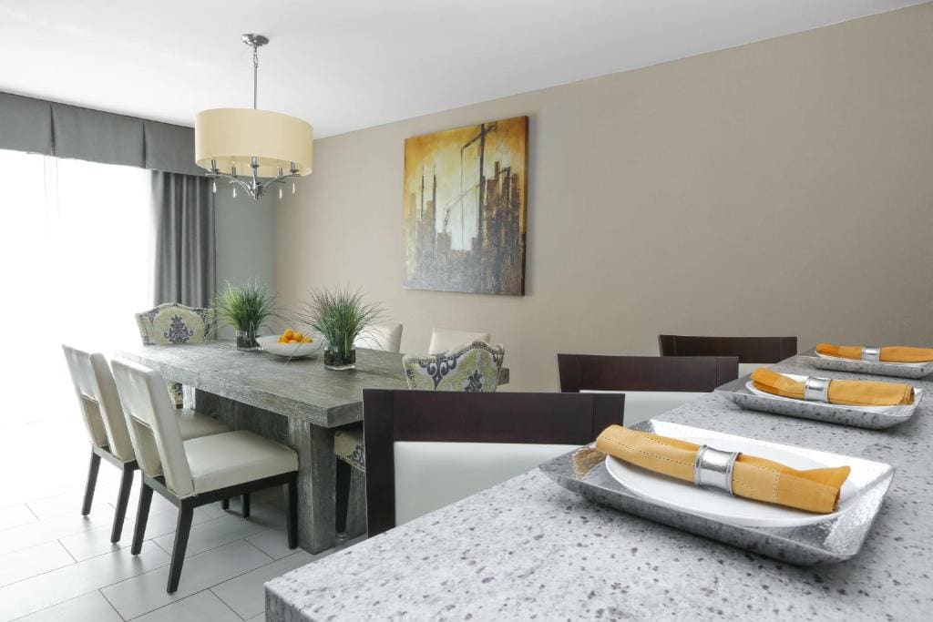 One-Bedroom Queen Suite - Non-Smoking room - Image 2