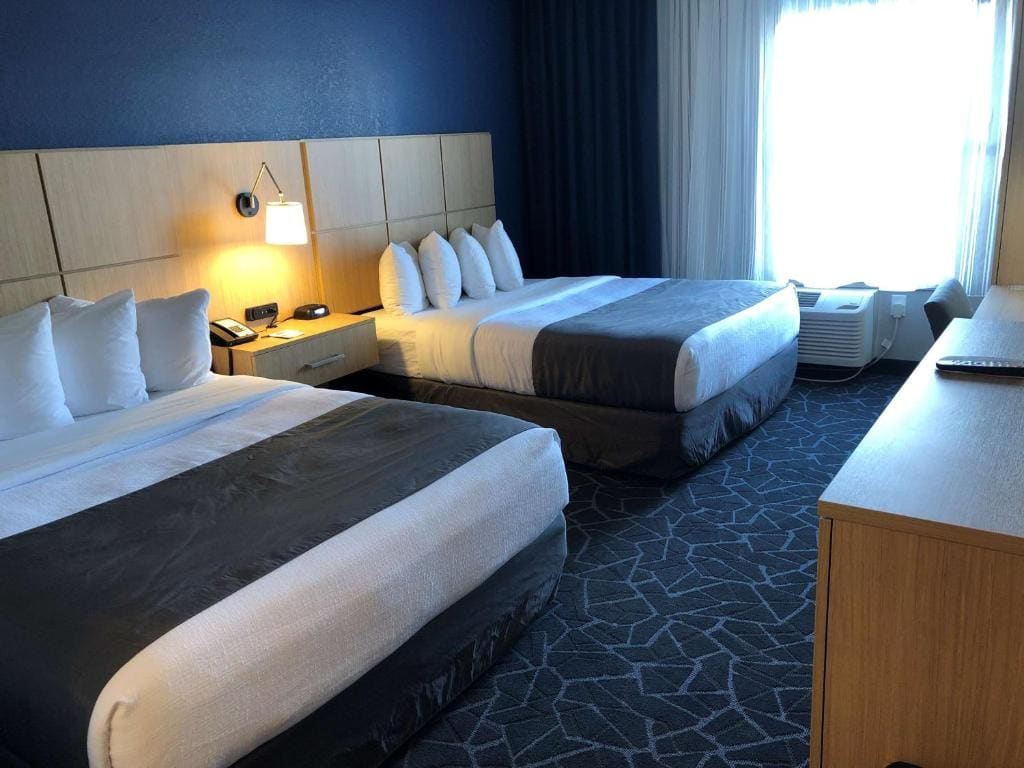 Queen Room with Two Queen Beds room - Image 1
