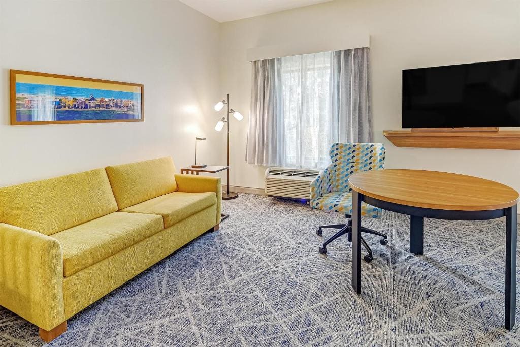 King Studio Suite - Non Smoking room - Image 3