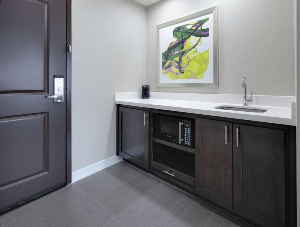 King Studio Suite - Non Smoking room - Image 2