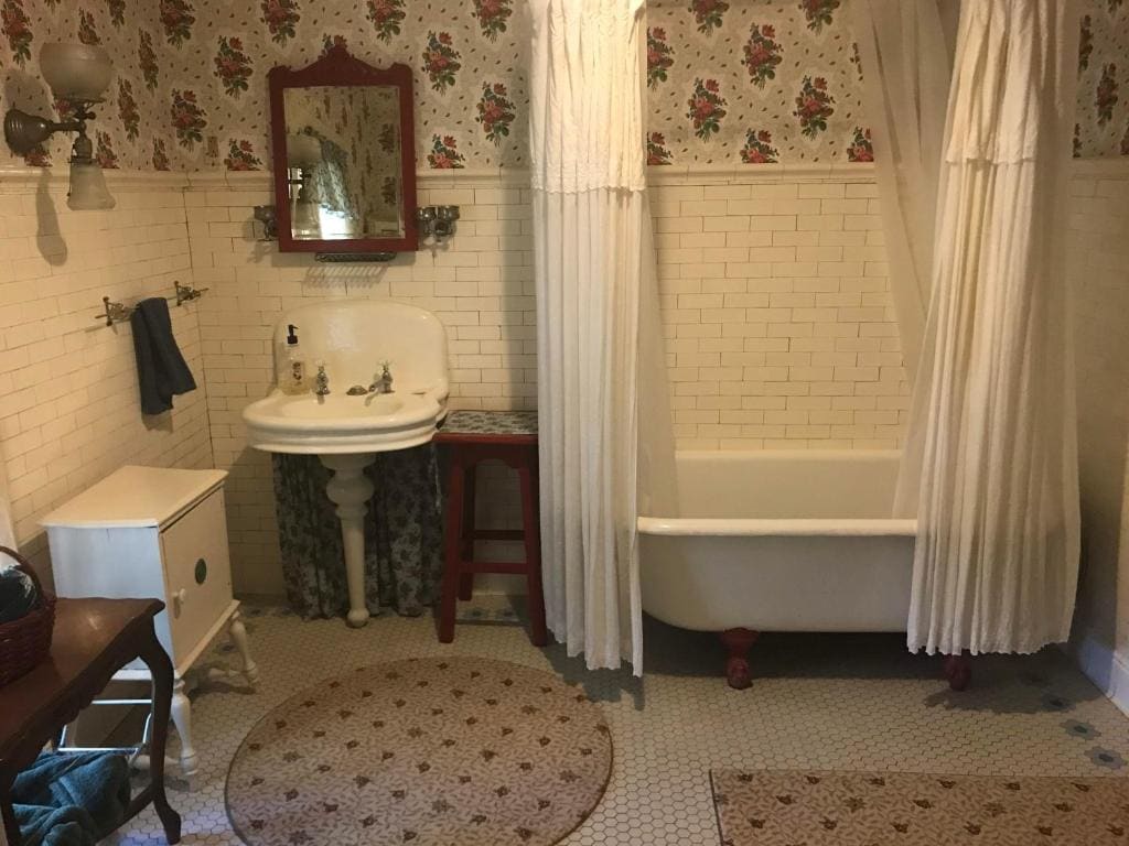 Queen Room room - Image 1