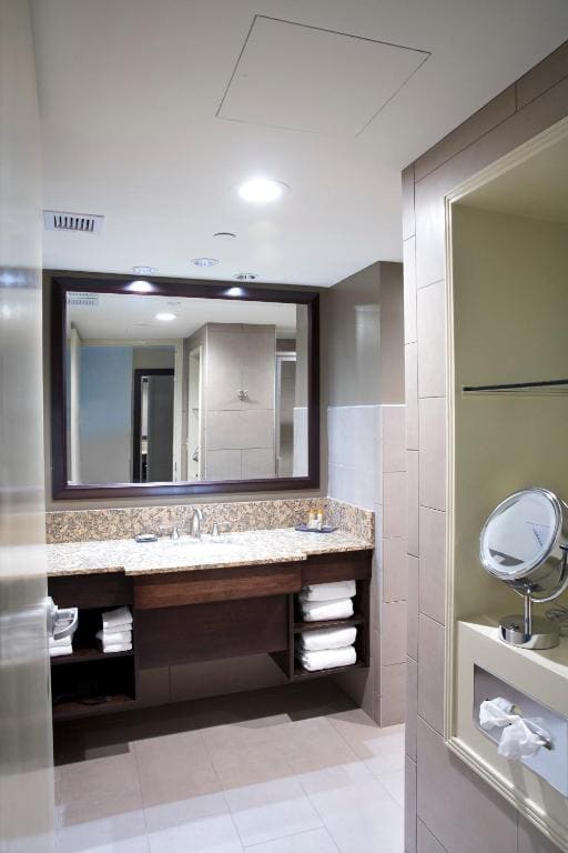 Standard King Room room - Image 2