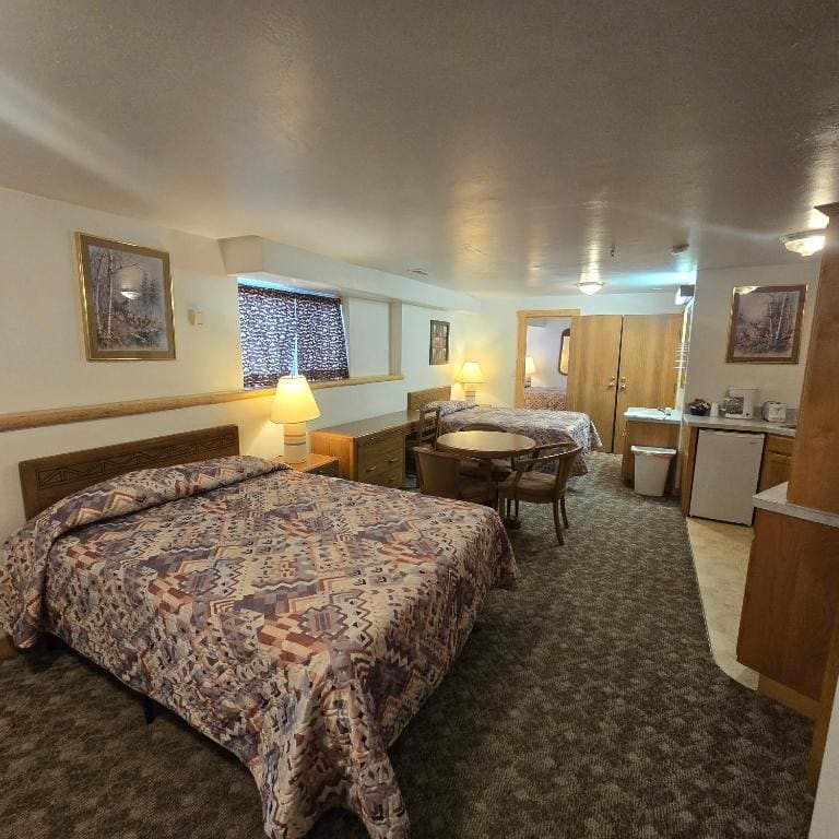 Deluxe Triple Room room - Image 3