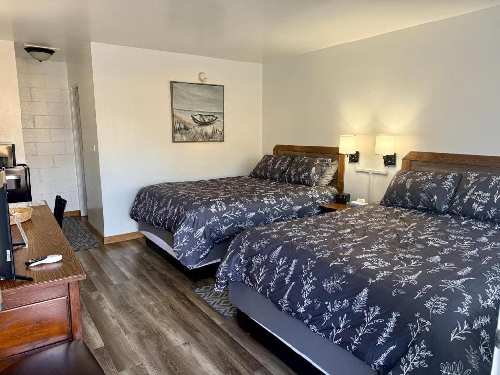 Deluxe Double Room with Bath room - Image 1
