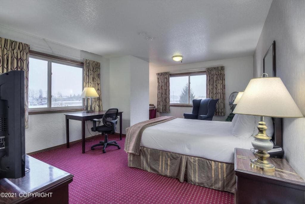 Queen Room - Non-Smoking room - Image 1