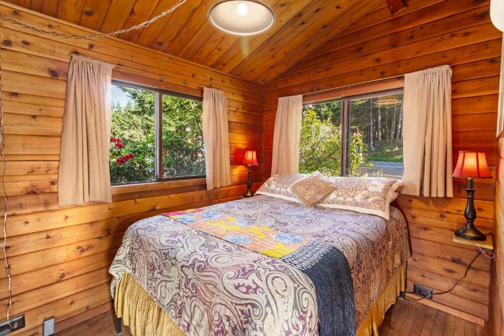 Two-Bedroom Cottage room - Image 1