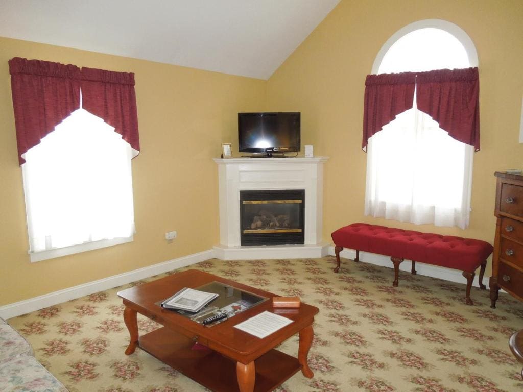 Luxury King Room with Spa Bath room - Image 3