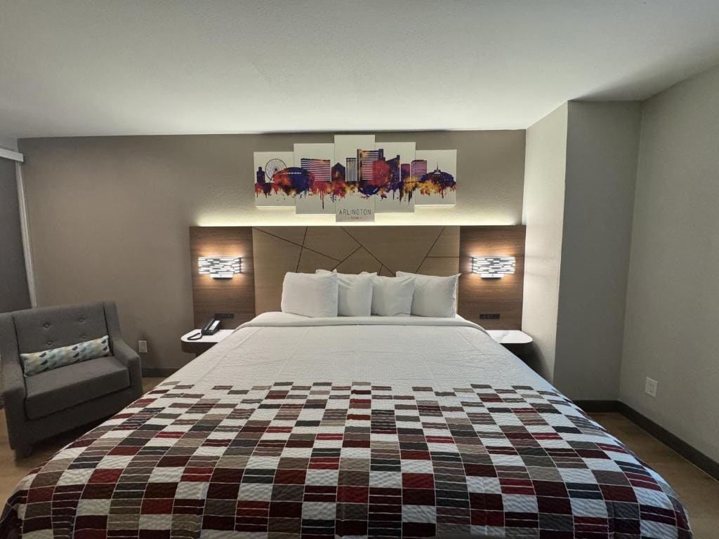 Deluxe King Room room - Image 2