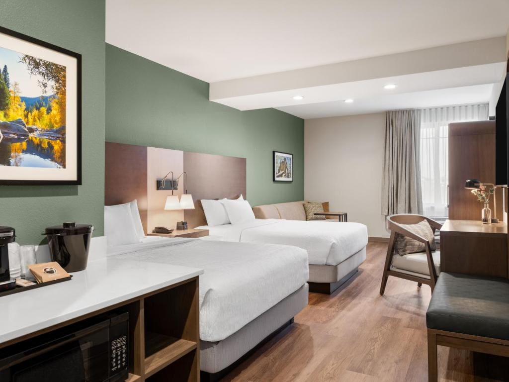 2 Queen Beds, Extended Mobility/Hearing Accessible Room, Bathtub w/ Grab Bars room - Image 1