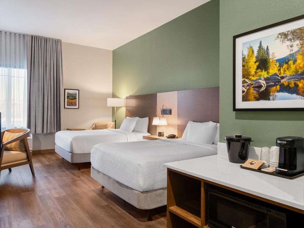 2 Queen Beds, Hearing Accessible Room room - Image 2