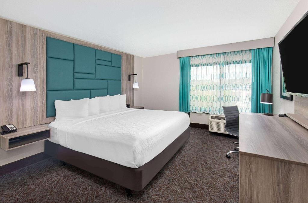 King Room - Non-Smoking room - Image 1