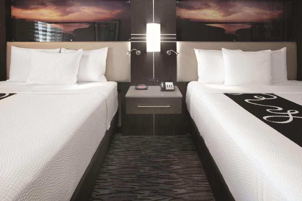 Queen Room with Two Queen Beds room - Image 1