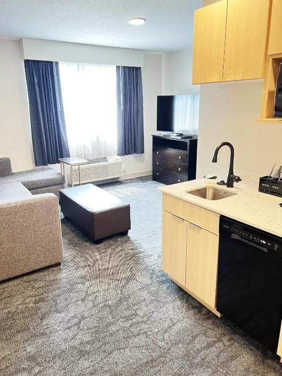 King Suite with Kitchenette room - Image 1