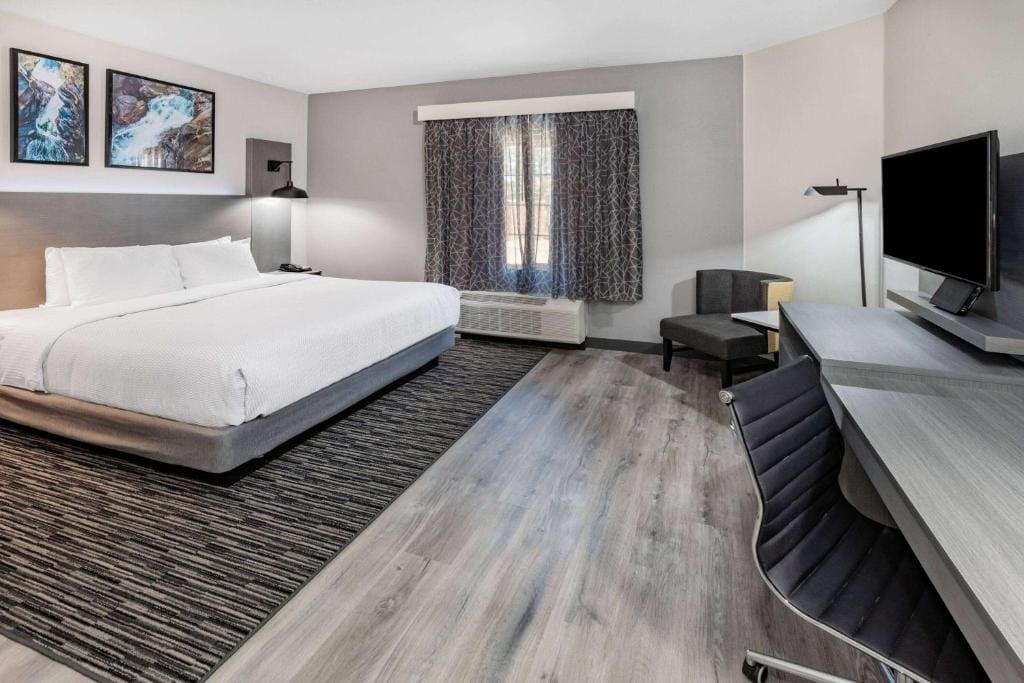 King Room - Non-Smoking room - Image 1