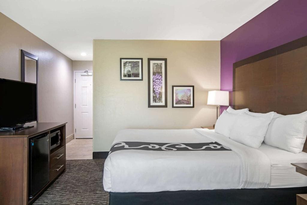 King Room room - Image 1
