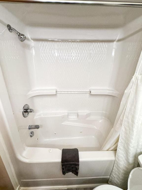 Deluxe Double Room with Two Double Beds room - Image 2