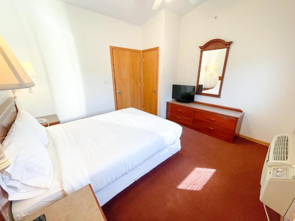 Two-Bedroom Suite room - Image 2