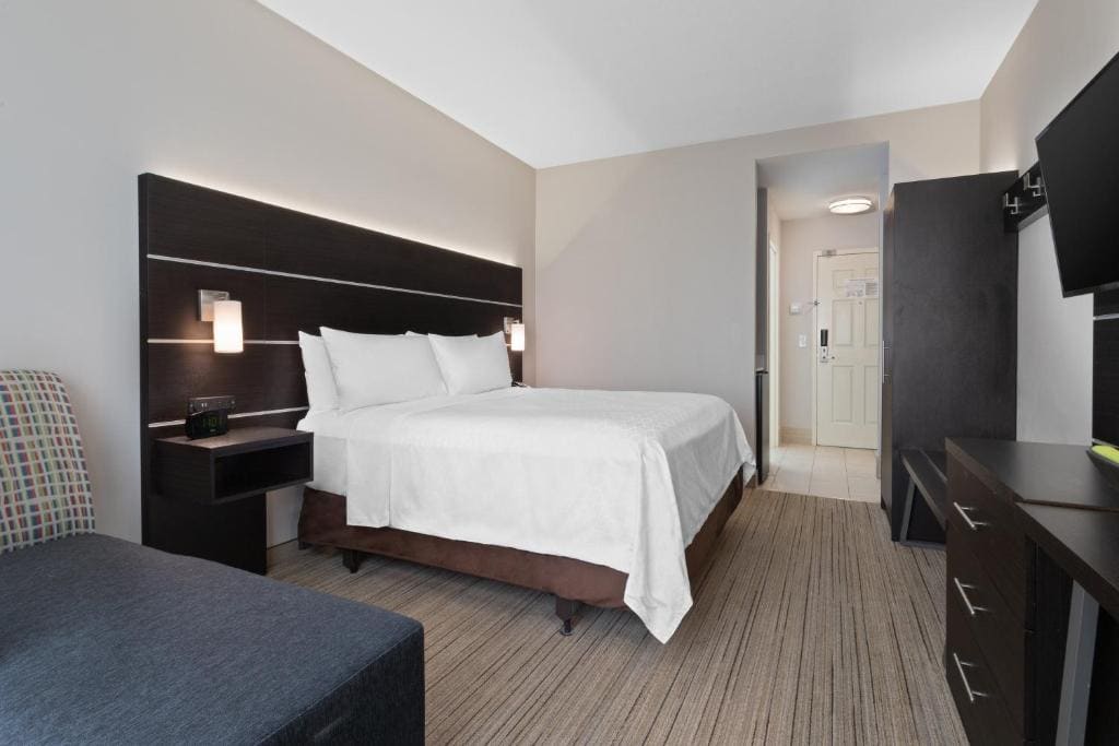 Standard King Room room - Image 1
