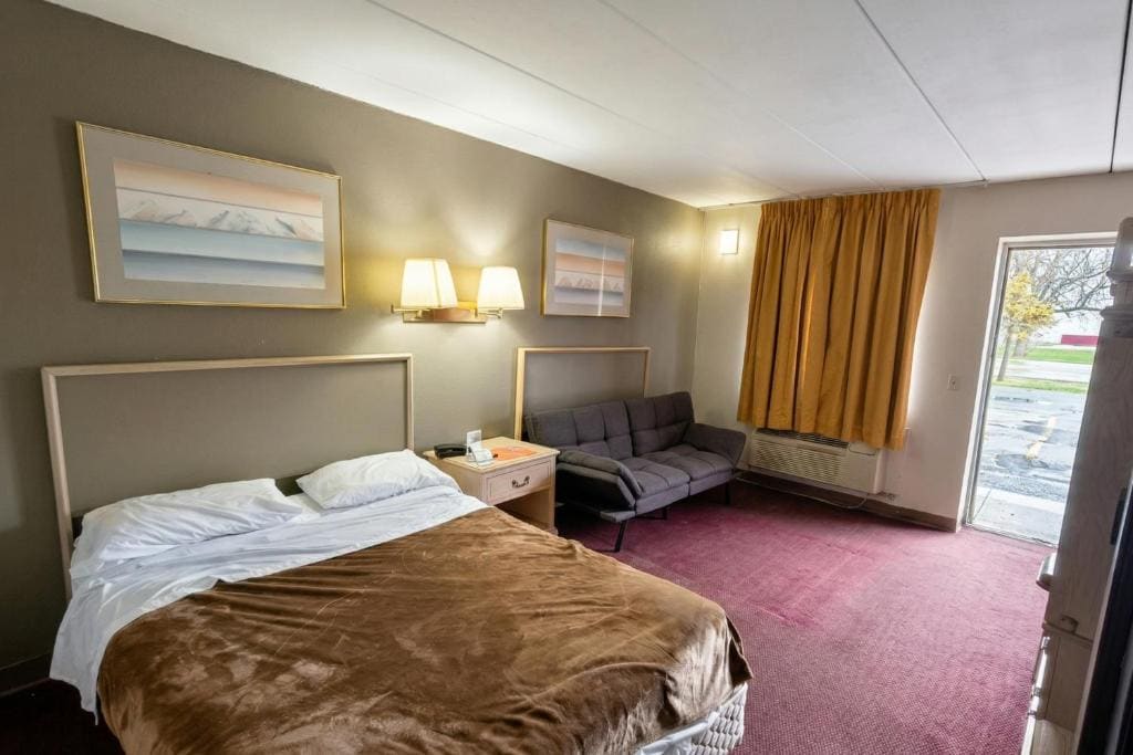 Single Bed Non-Smoking room - Image 2
