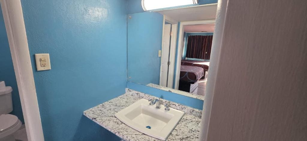 Deluxe Queen Room room - Image 1