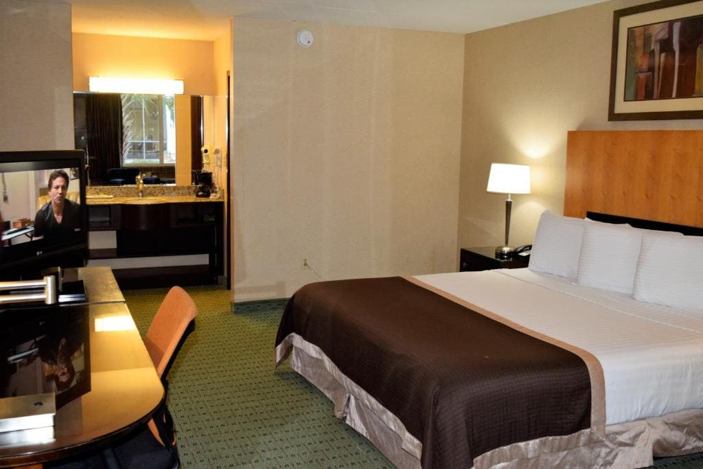 Deluxe King Room room - Image 1