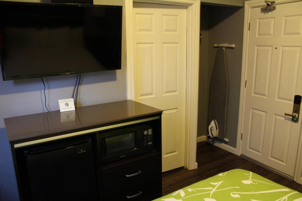 Standard Queen Room room - Image 1