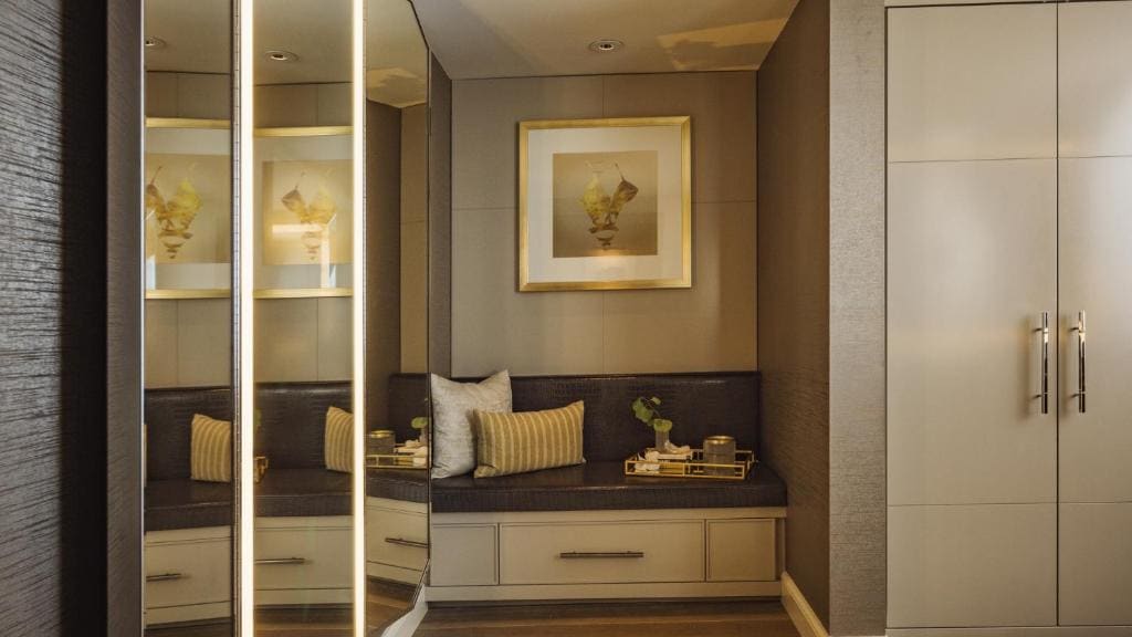 Grand Classic Suite room - Image 2