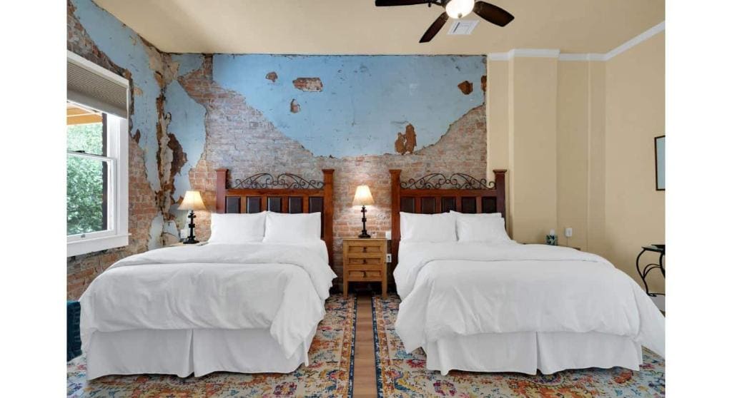 Superior Queen Room room - Image 1