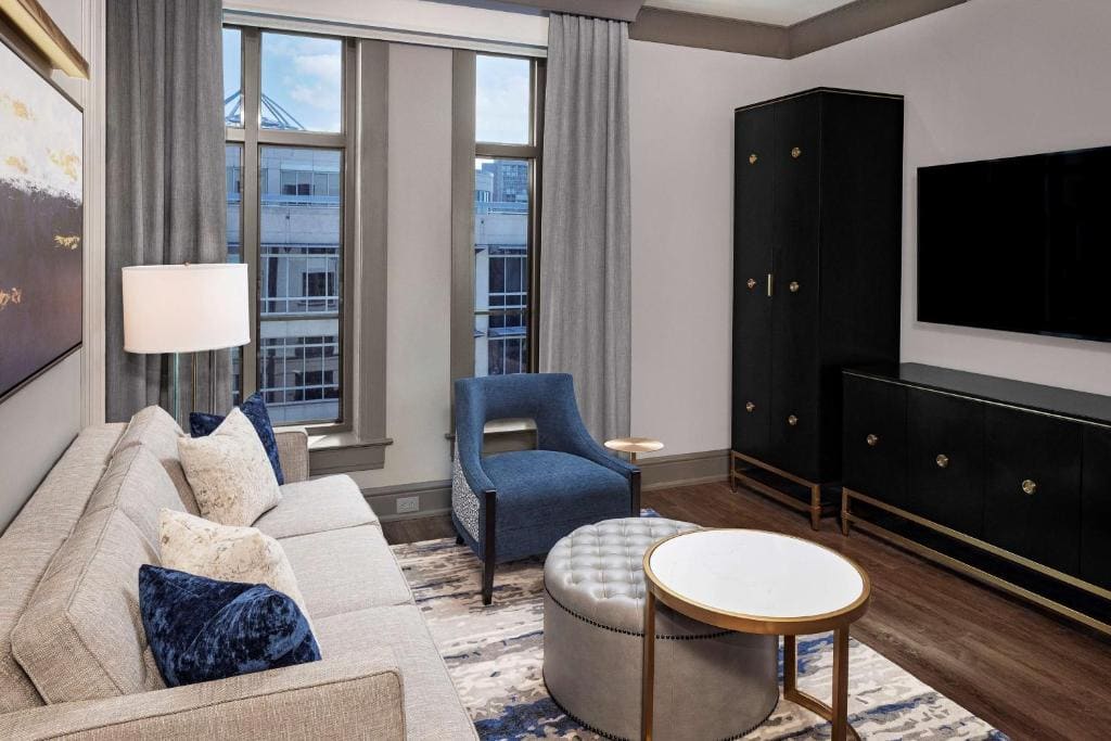 One-Bedroom King Suite with Sofa Bed room - Image 2