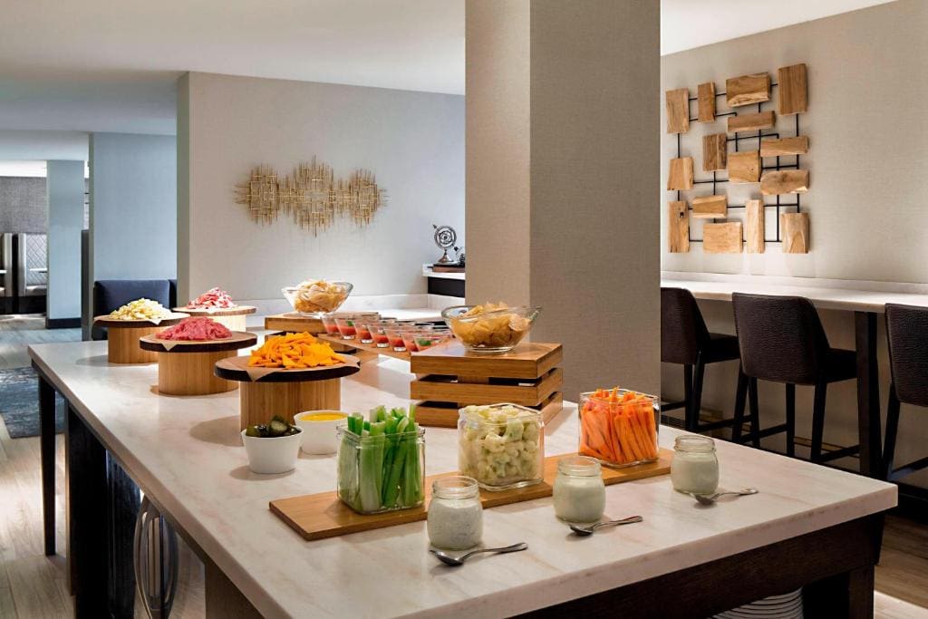 Executive King Room - Club Lounge Access room - Image 2