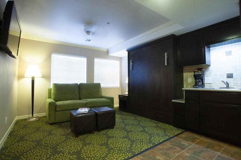 Studio Suite - Queen Murphy Bed room - Image 2
