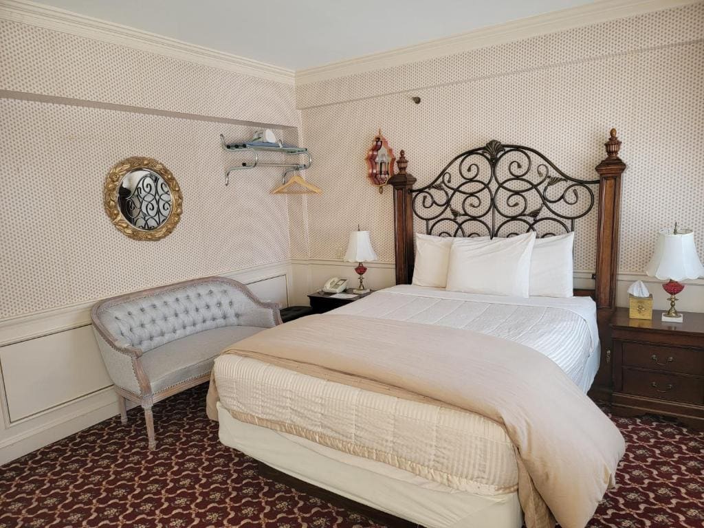 Standard Double Room room - Image 3