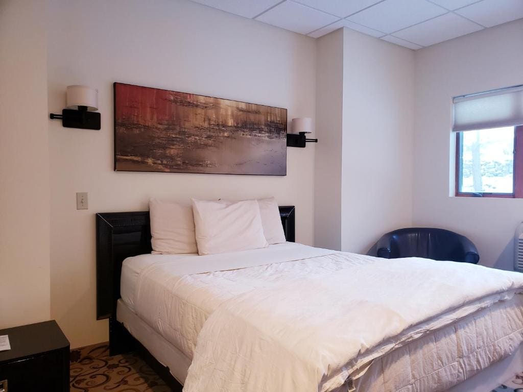 Deluxe Queen Room room - Image 1