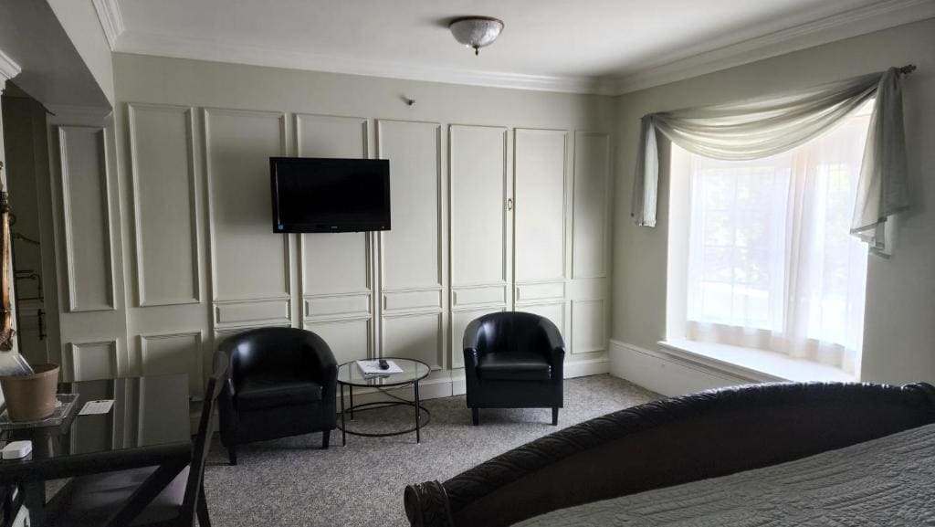 Deluxe Triple Room room - Image 2