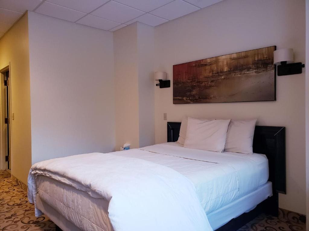 Deluxe Queen Room room - Image 2
