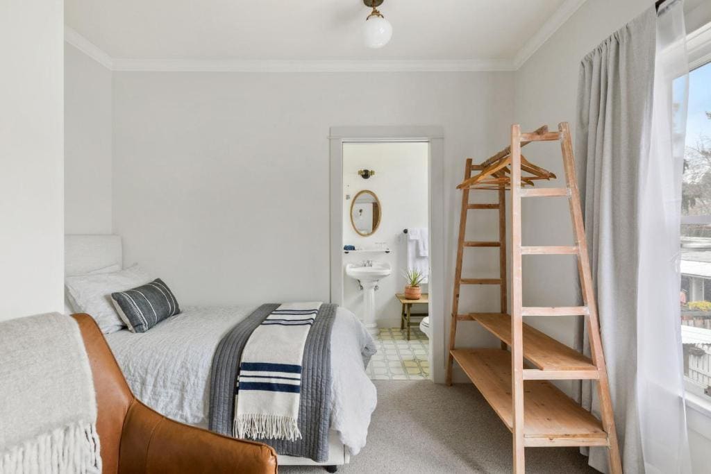 Large Double Room room - Image 3