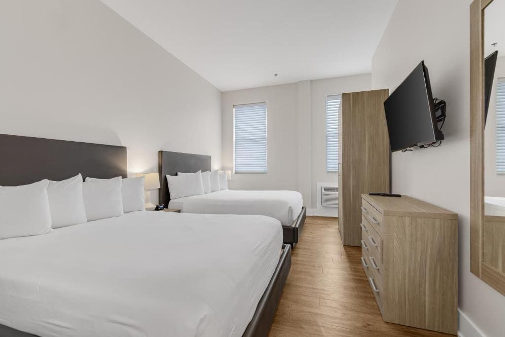Two-Bedroom Apartment room - Image 1