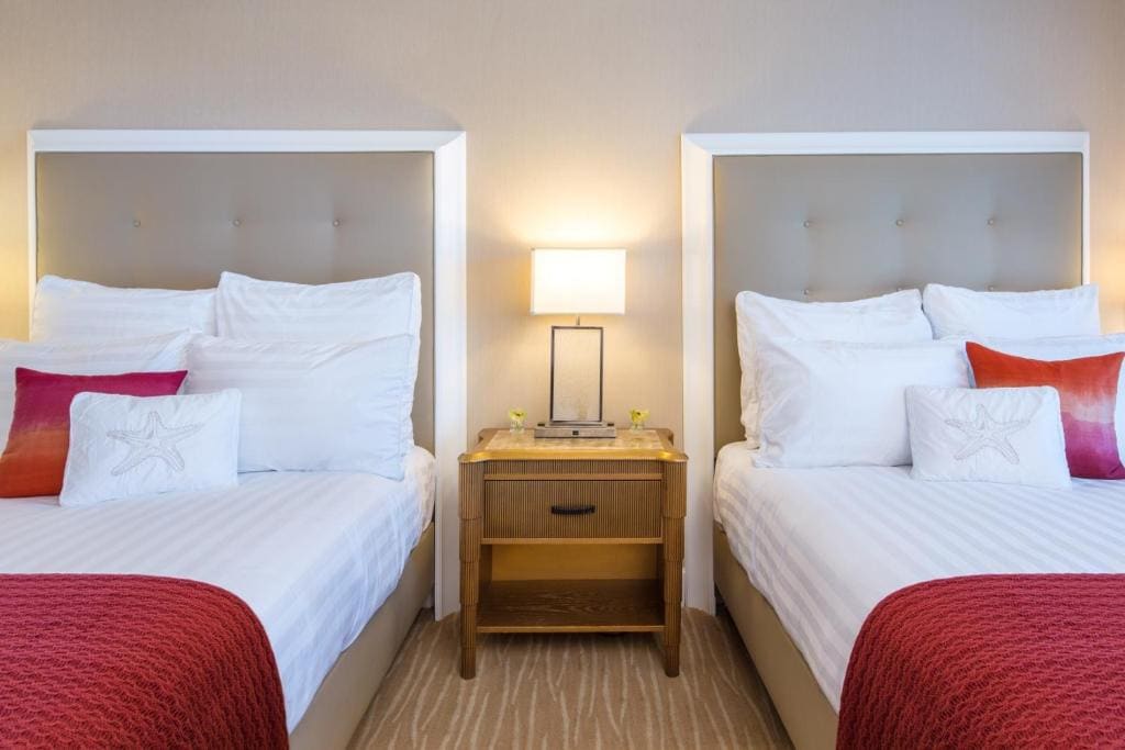 Standard King Room - Non-Smoking room - Image 3